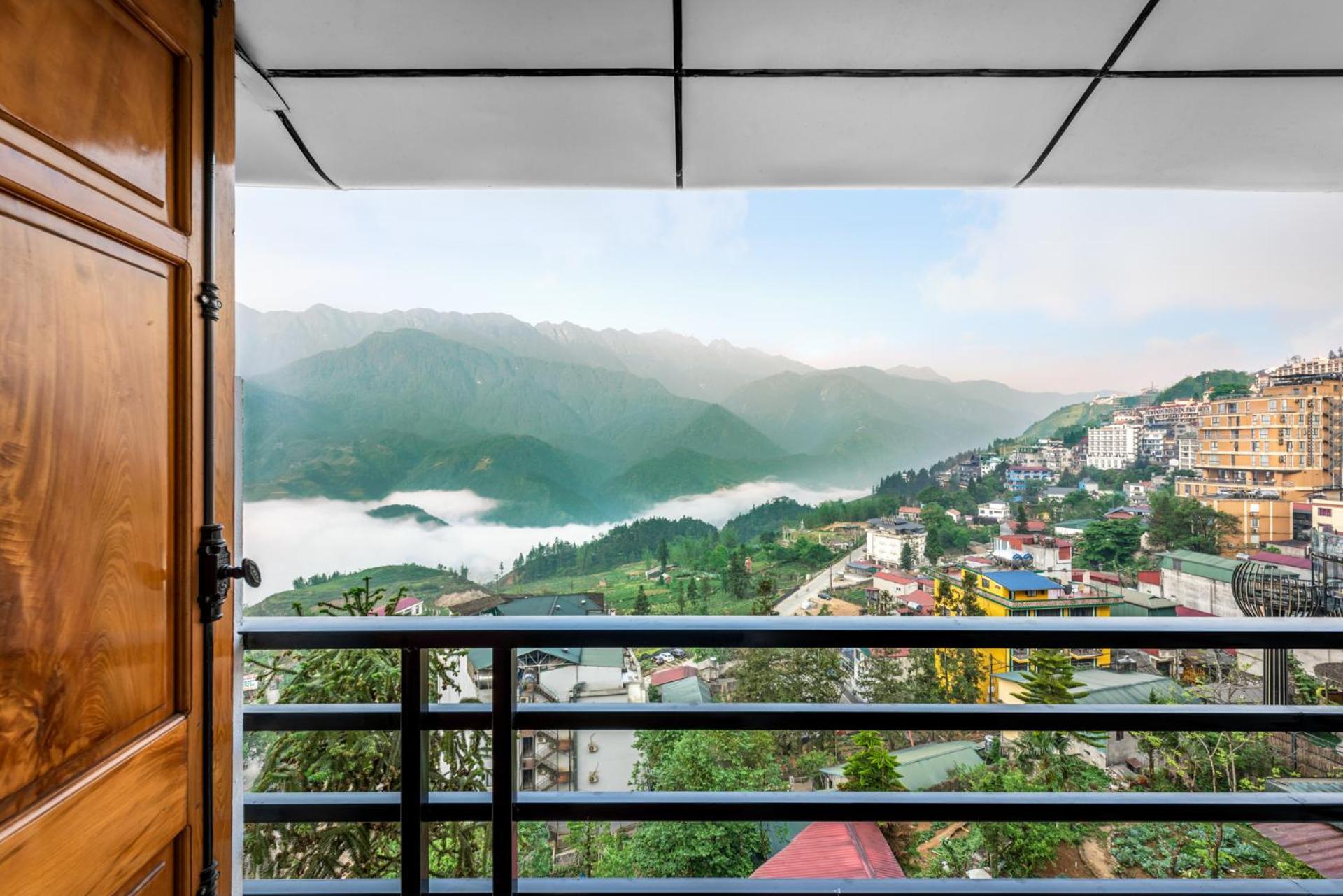 Tiger Sapa Hotel Exterior photo